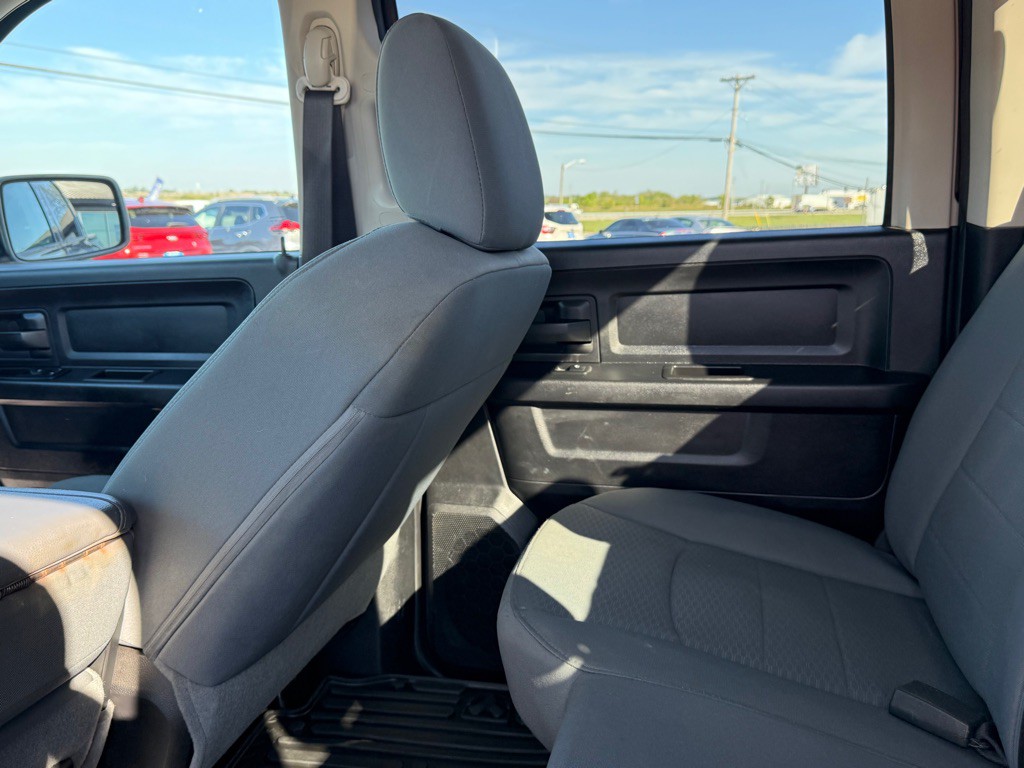 2014 RAM 1500 Image 24