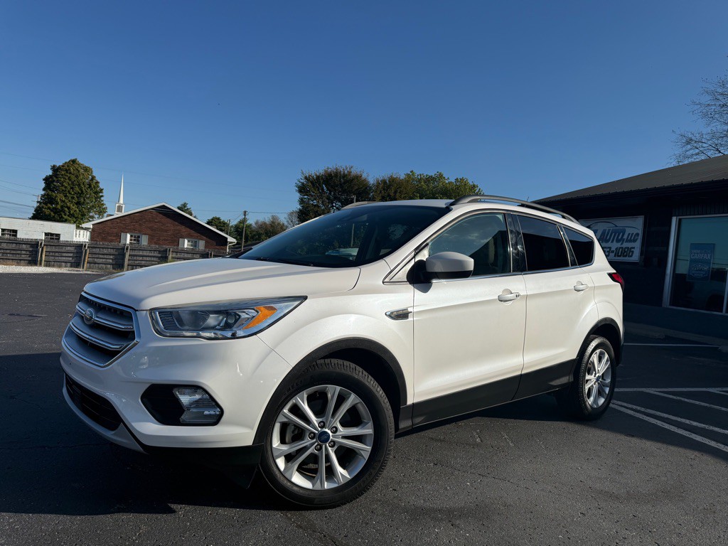 2019 Ford Escape Image 1