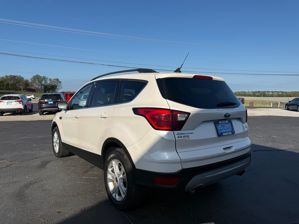 2019 Ford Escape Image 3
