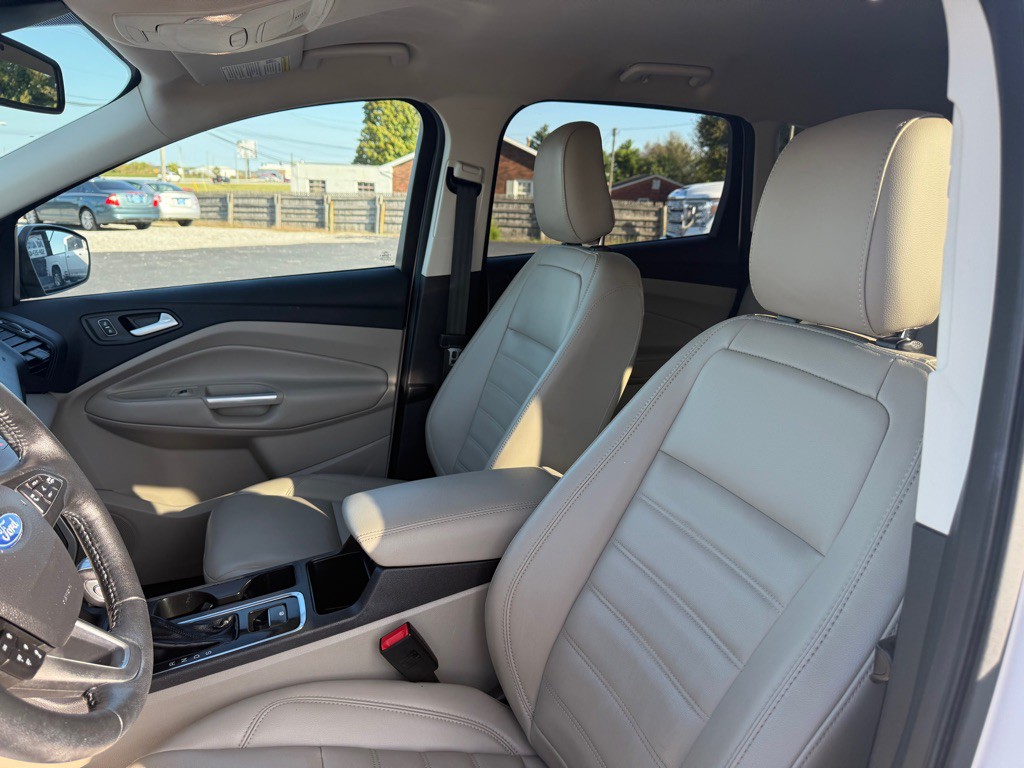 2019 Ford Escape Image 13