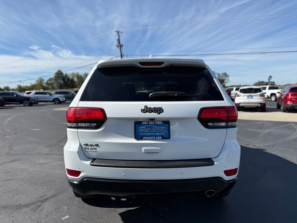 2016 Jeep Grand Cherokee Image 4