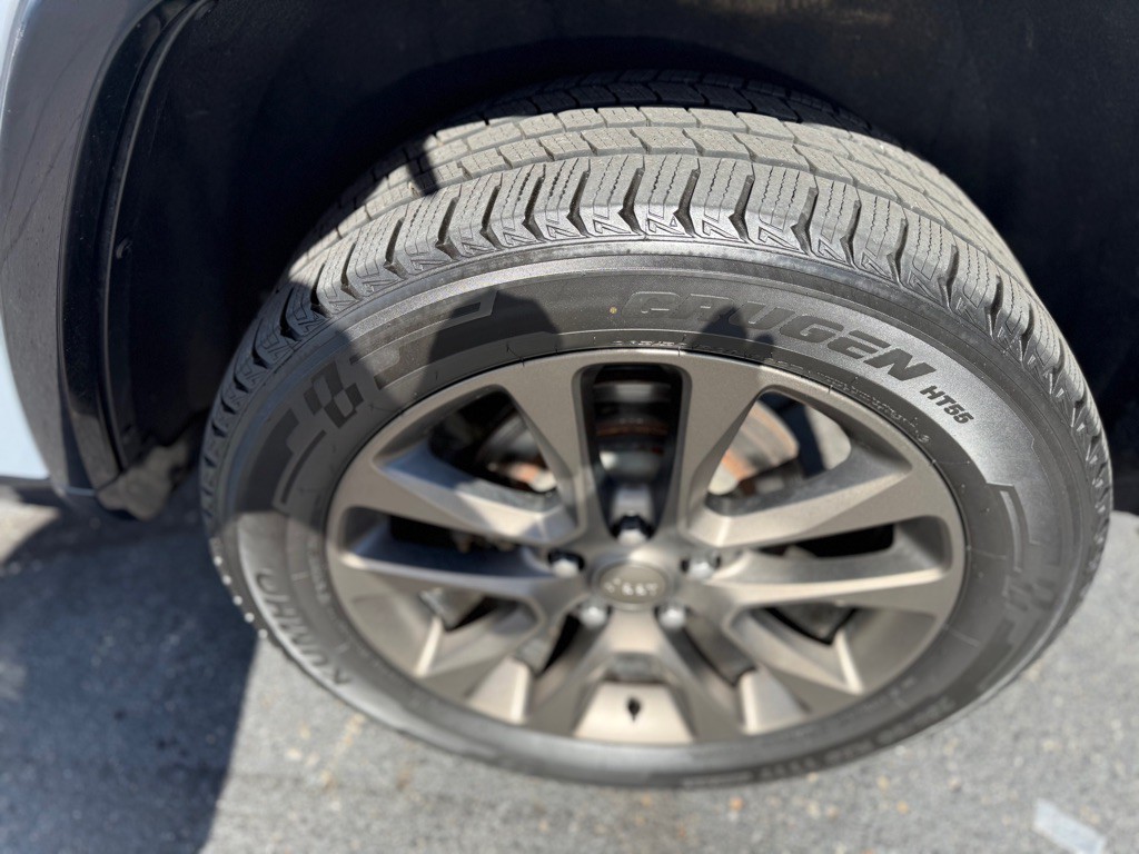 2016 Jeep Grand Cherokee Image 9