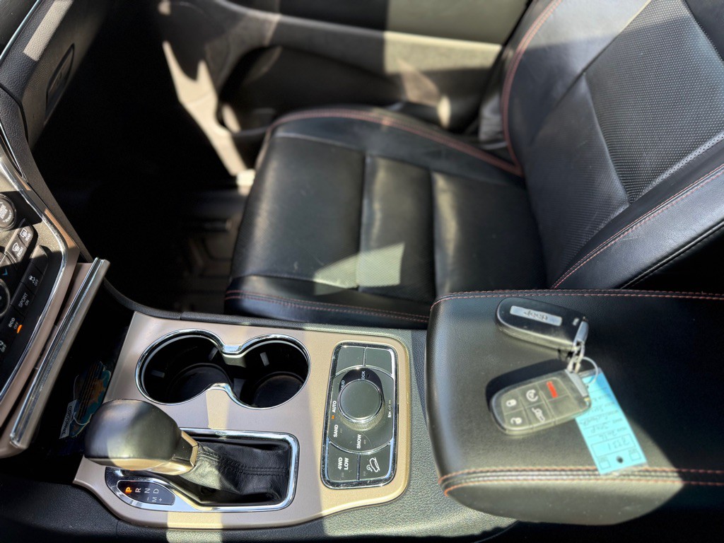 2016 Jeep Grand Cherokee Image 18