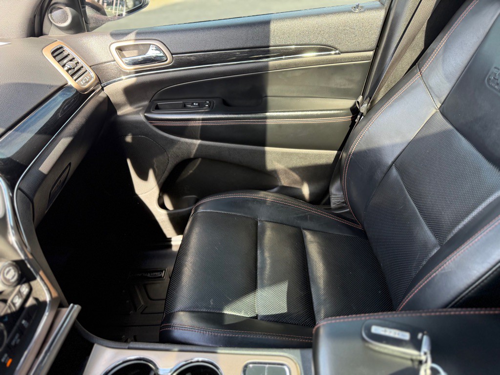 2016 Jeep Grand Cherokee Image 19