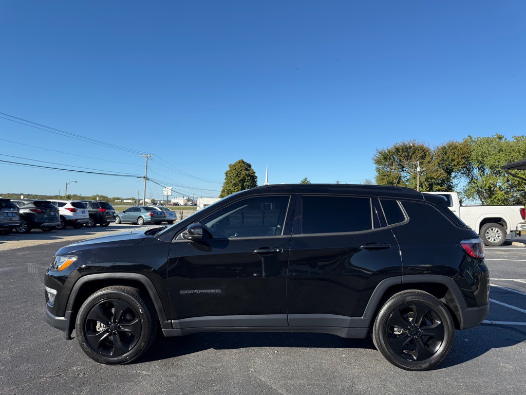 2018 Jeep Compass Image 2