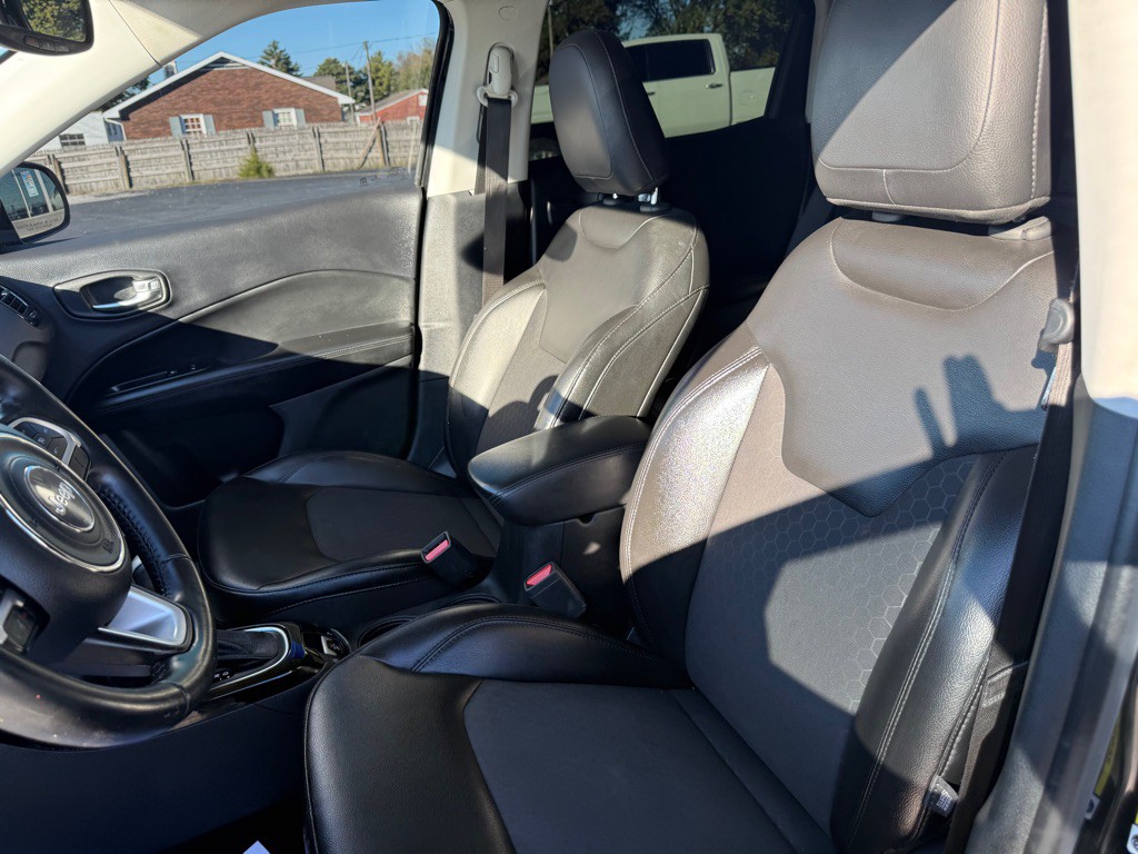 2018 Jeep Compass Image 12
