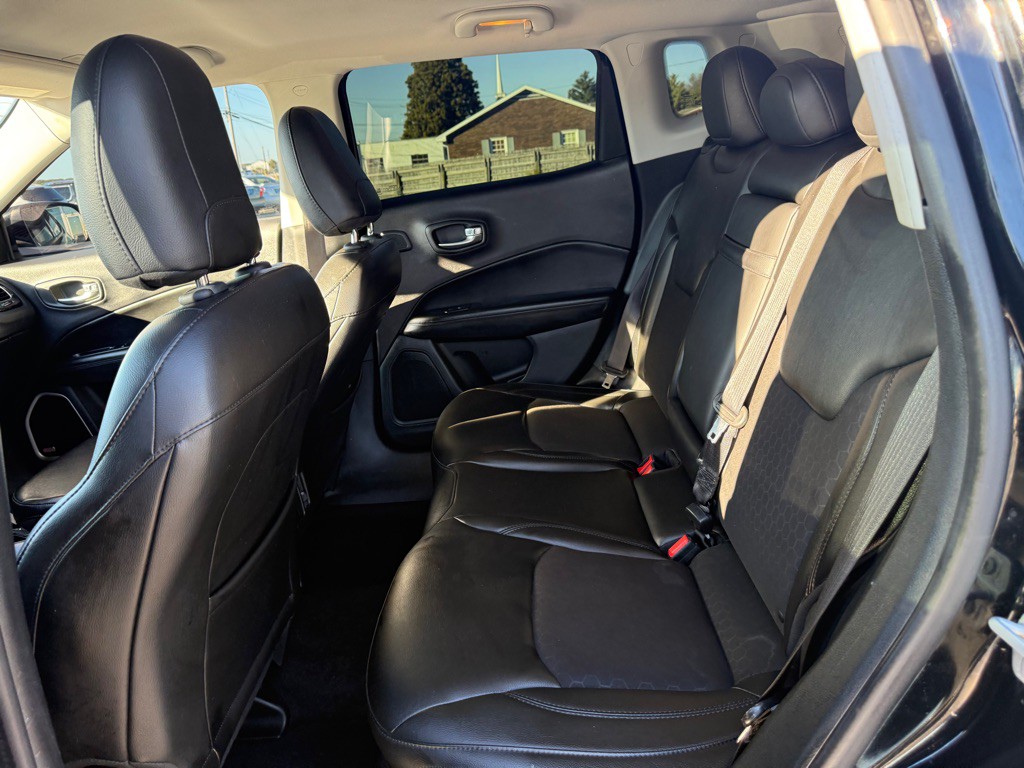 2018 Jeep Compass Image 23