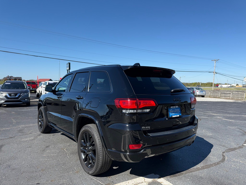 2018 Jeep Grand Cherokee Image 3