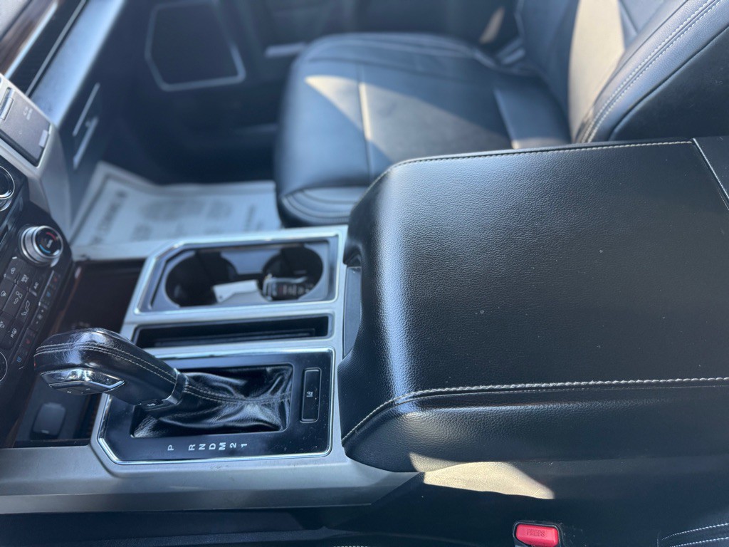 2015 Ford F-150 Image 17