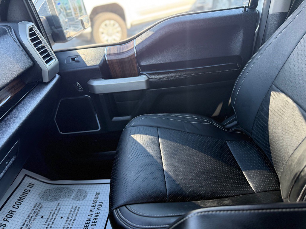 2015 Ford F-150 Image 18