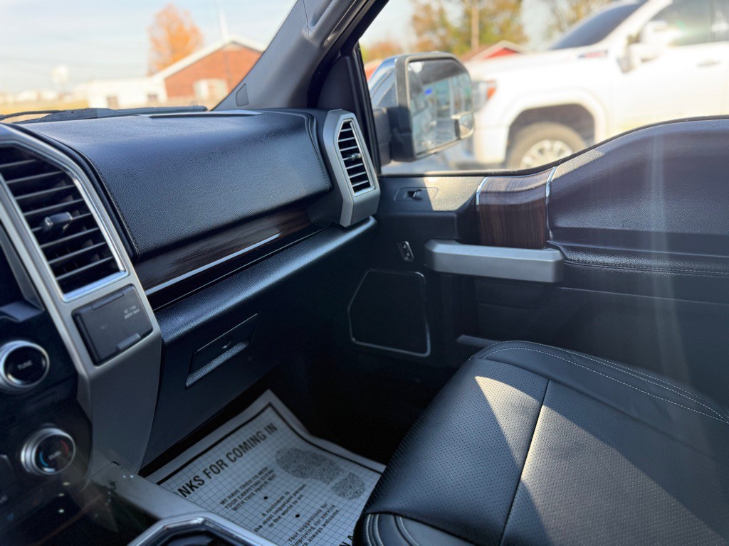 2015 Ford F-150 Image 19