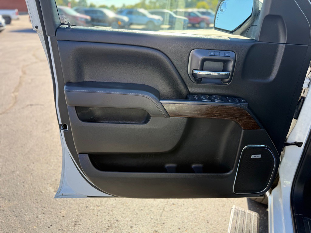 2017 GMC Sierra Image 11