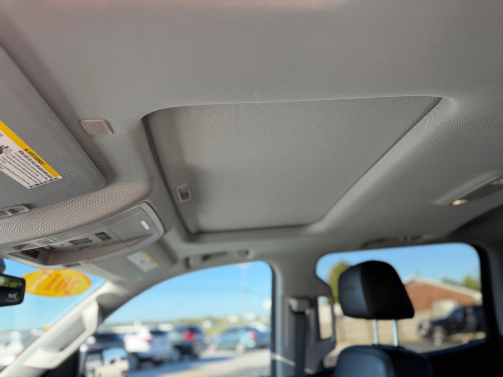 2017 GMC Sierra Image 16