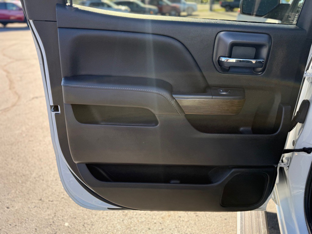 2017 GMC Sierra Image 25