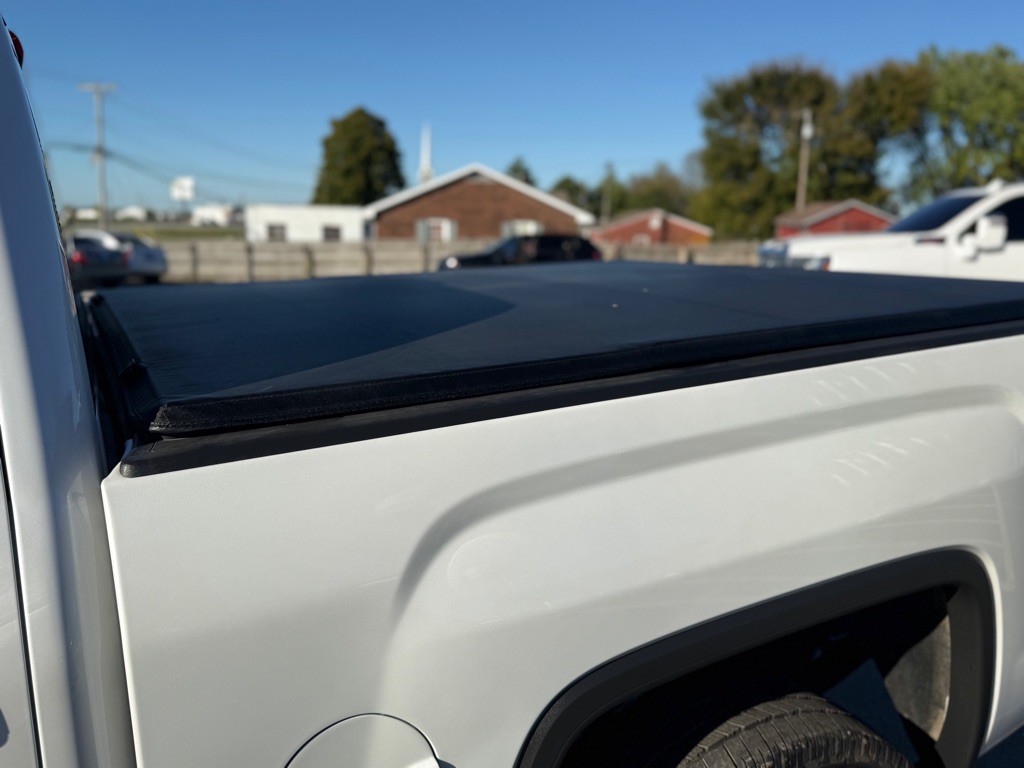 2017 GMC Sierra Image 30