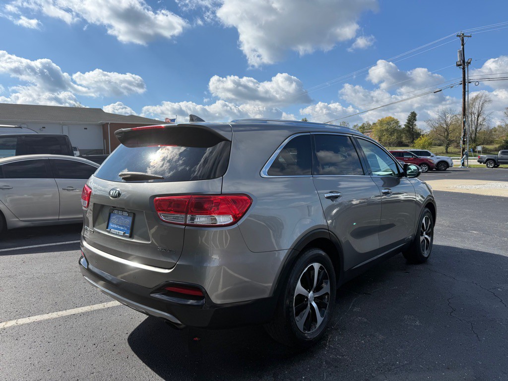 2017 Kia Sorento Image 5