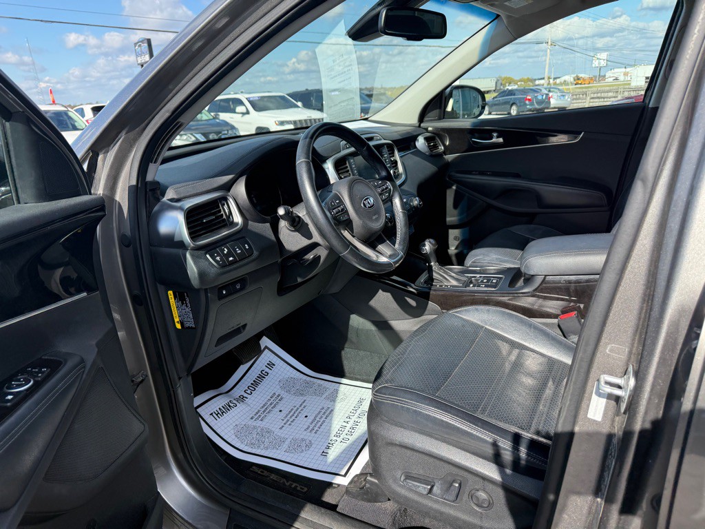 2017 Kia Sorento Image 10