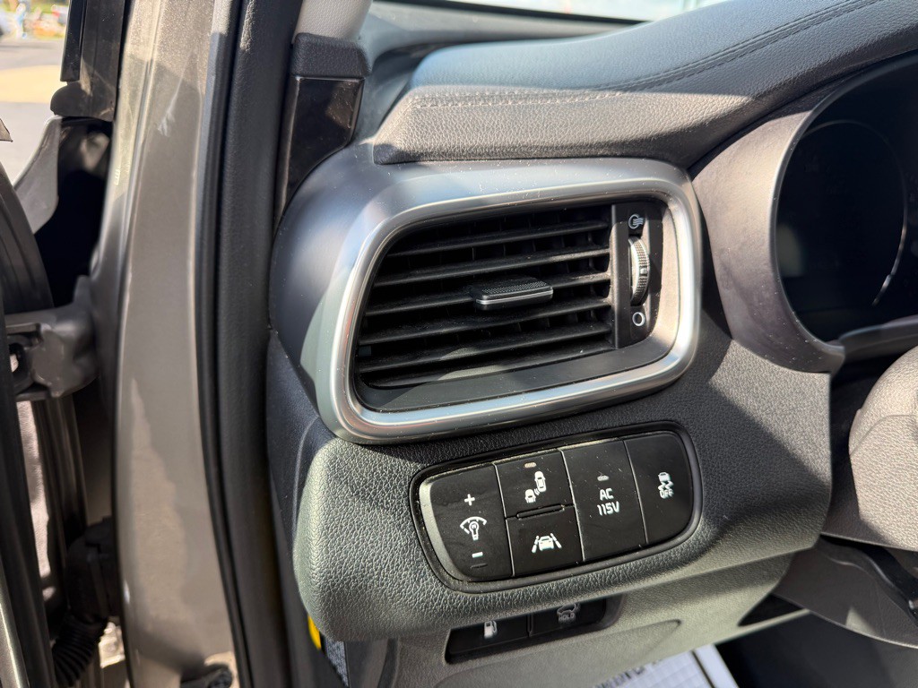 2017 Kia Sorento Image 15