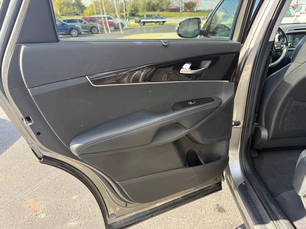 2017 Kia Sorento Image 23