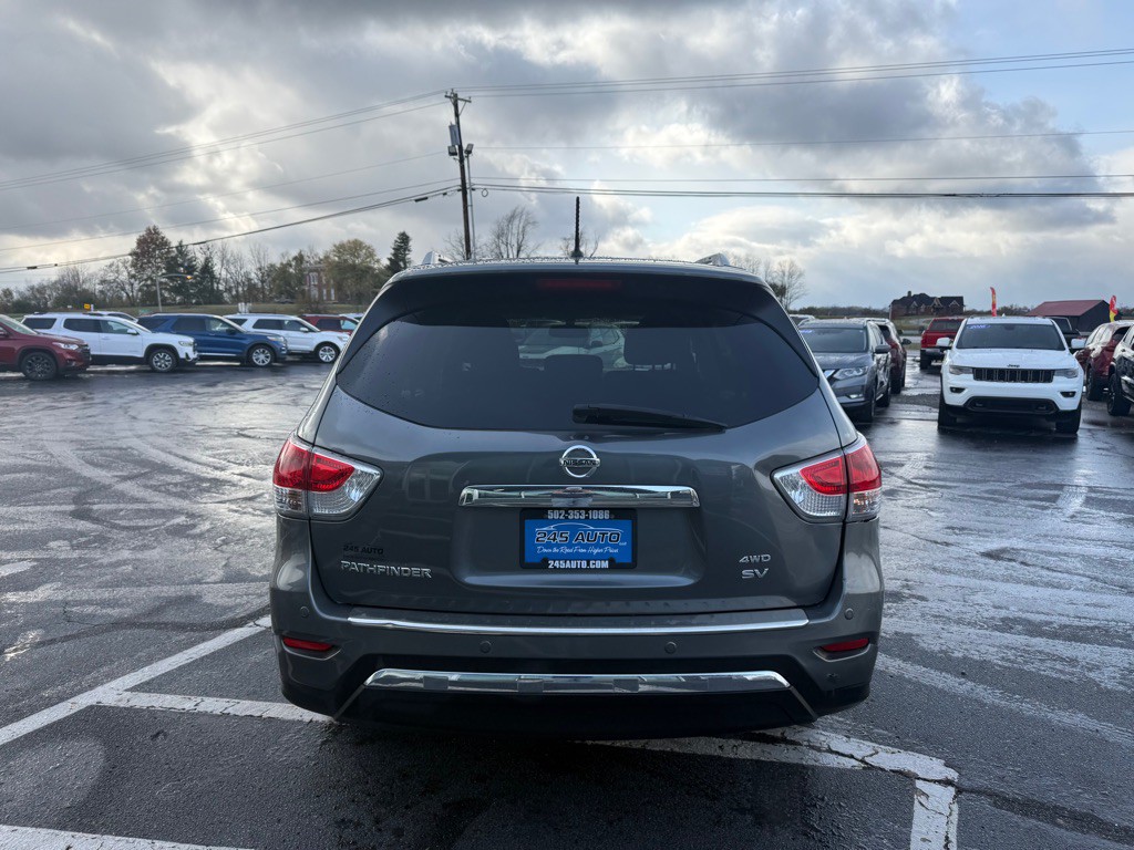 2015 Nissan Pathfinder Image 4