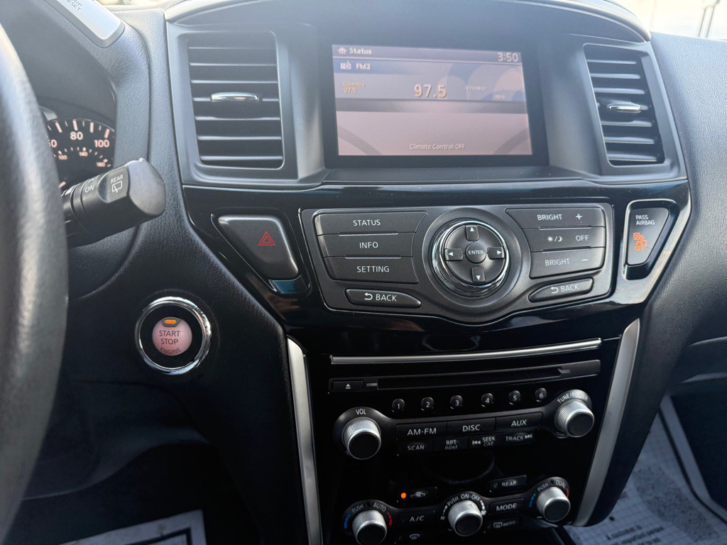 2015 Nissan Pathfinder Image 13