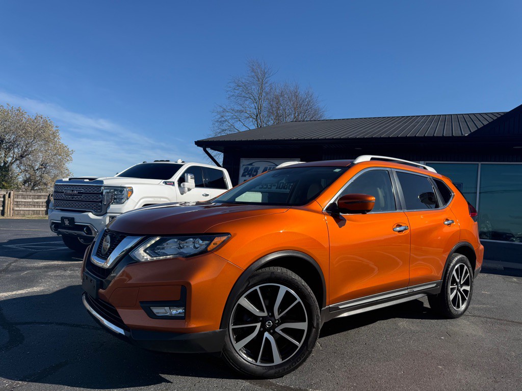2020 Nissan Rogue Image 1