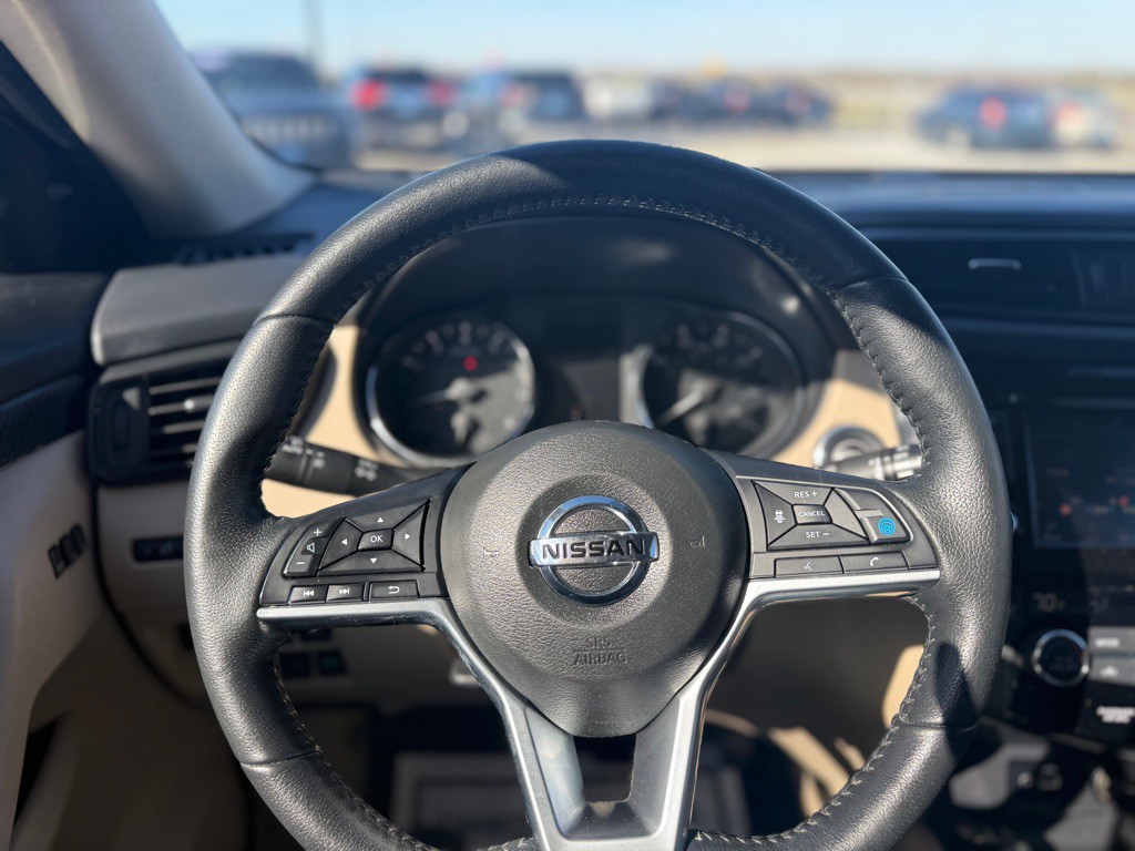 2020 Nissan Rogue Image 15