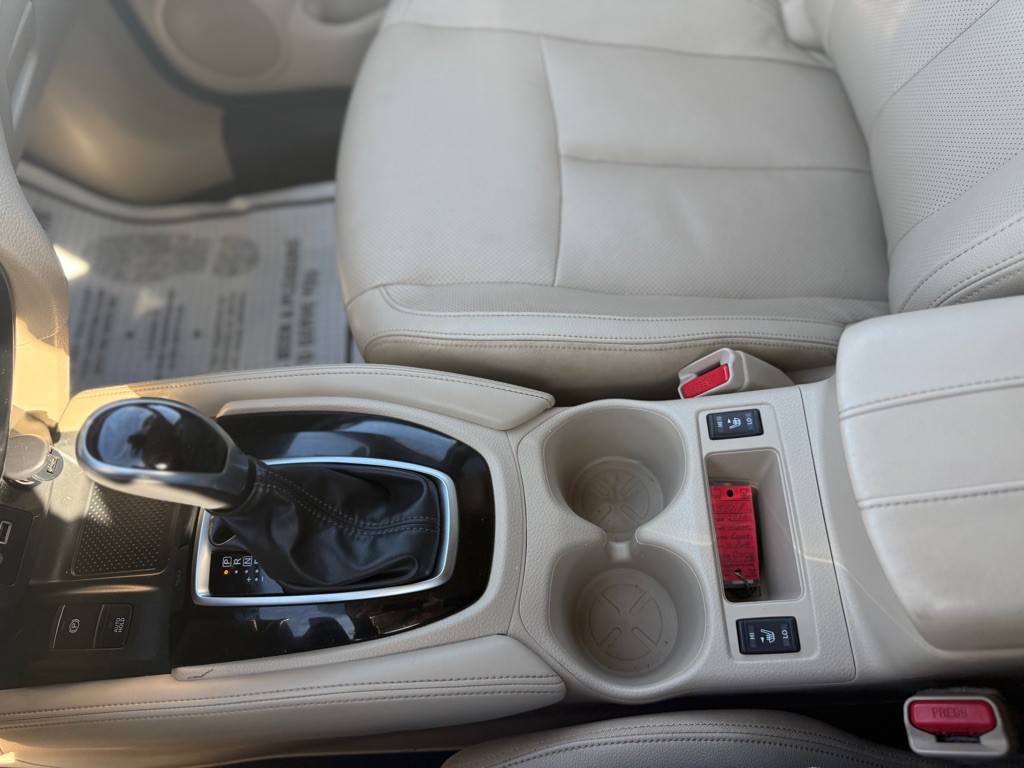 2020 Nissan Rogue Image 17