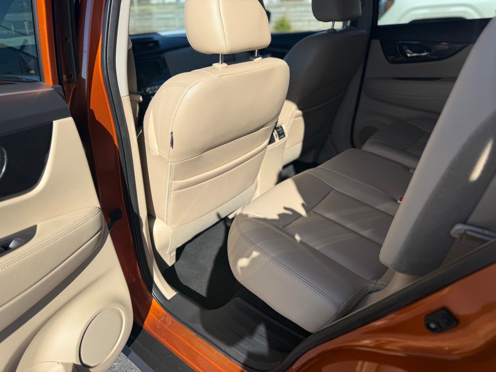 2020 Nissan Rogue Image 22