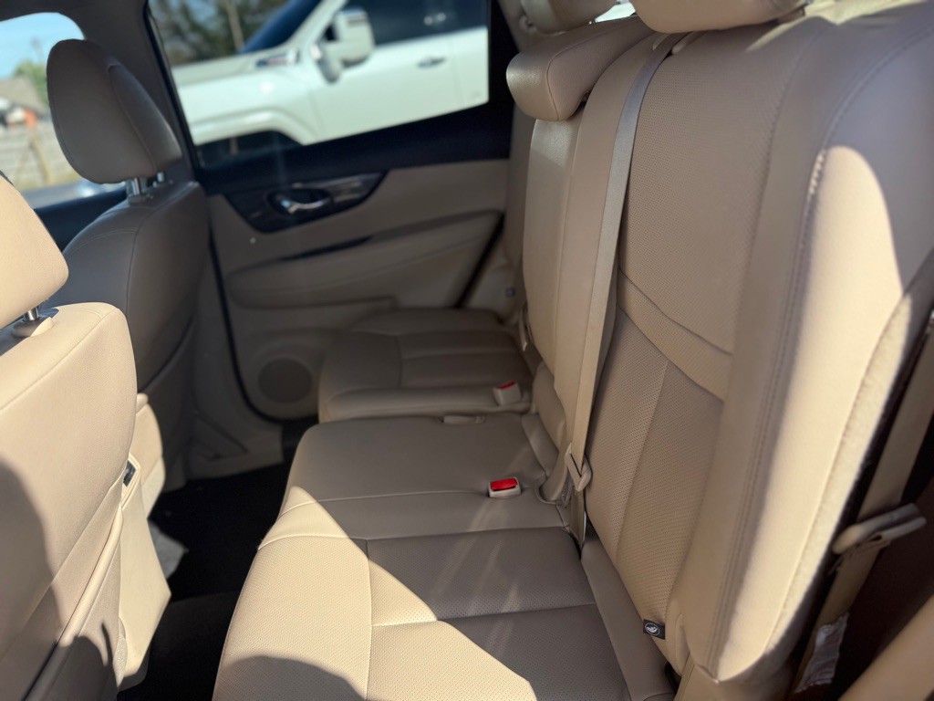 2020 Nissan Rogue Image 23