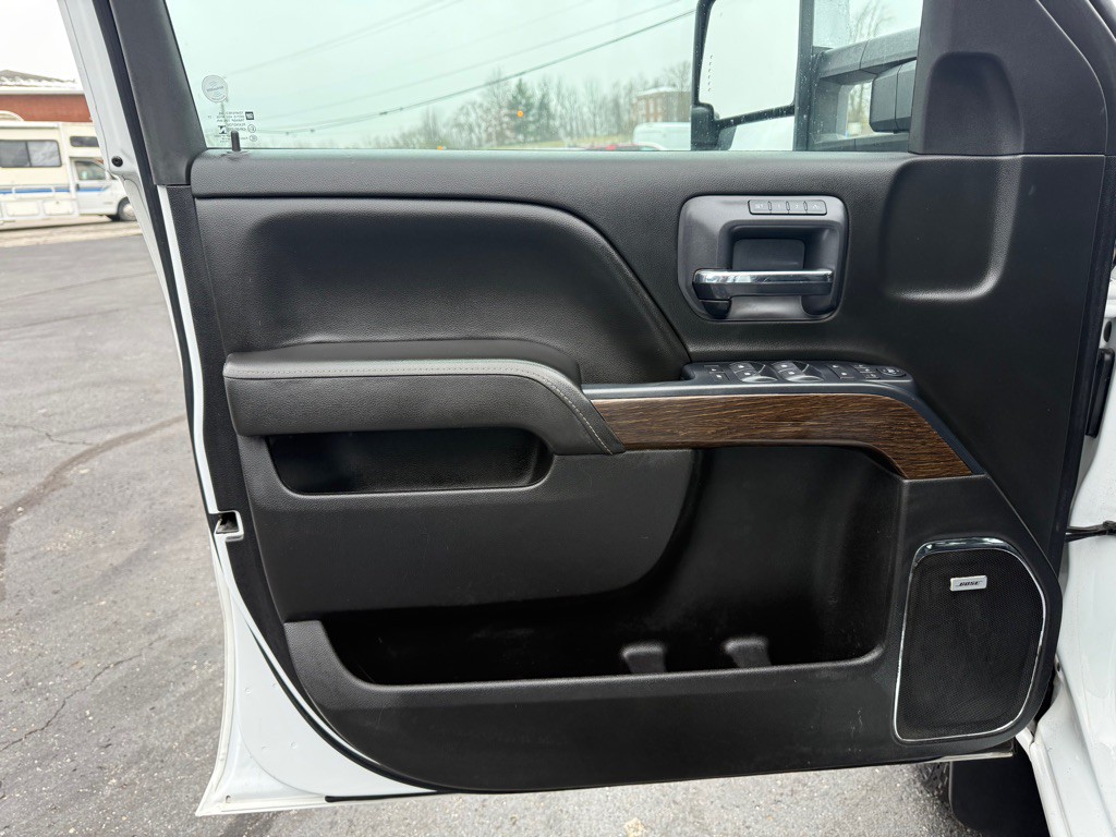 2019 GMC Sierra Image 11