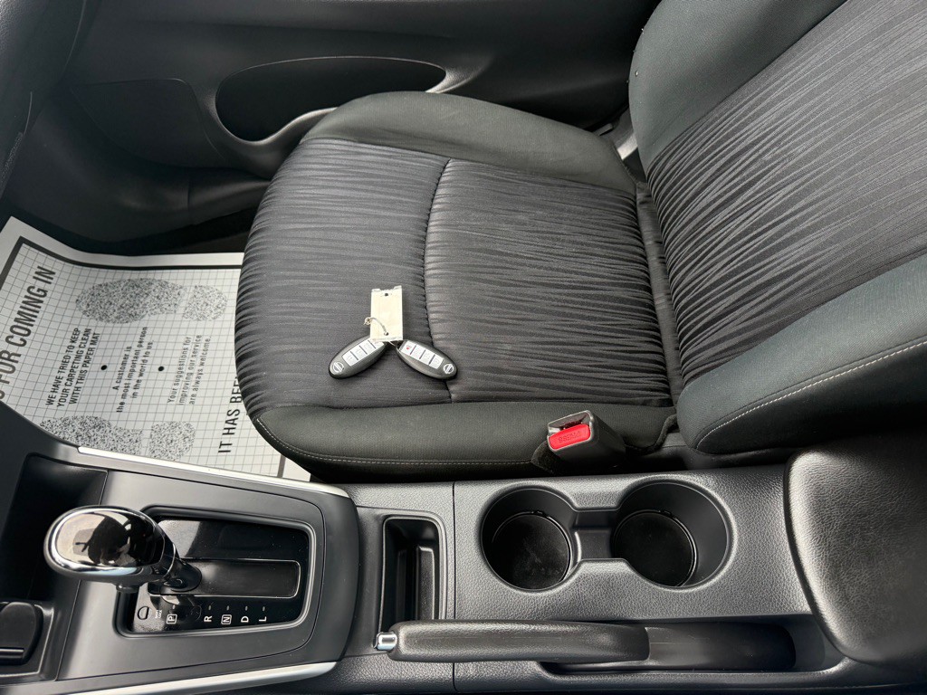 2019 Nissan Sentra Image 16
