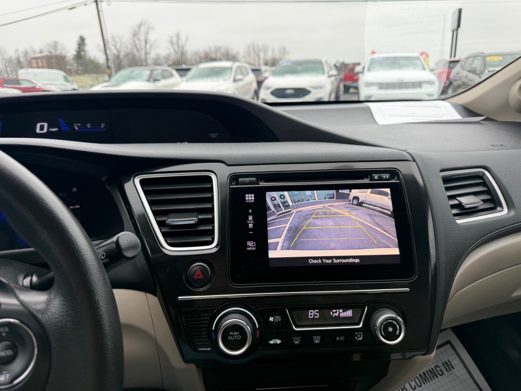 2015 Honda Civic Image 16