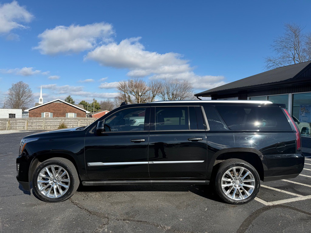 2019 Cadillac Escalade Image 3
