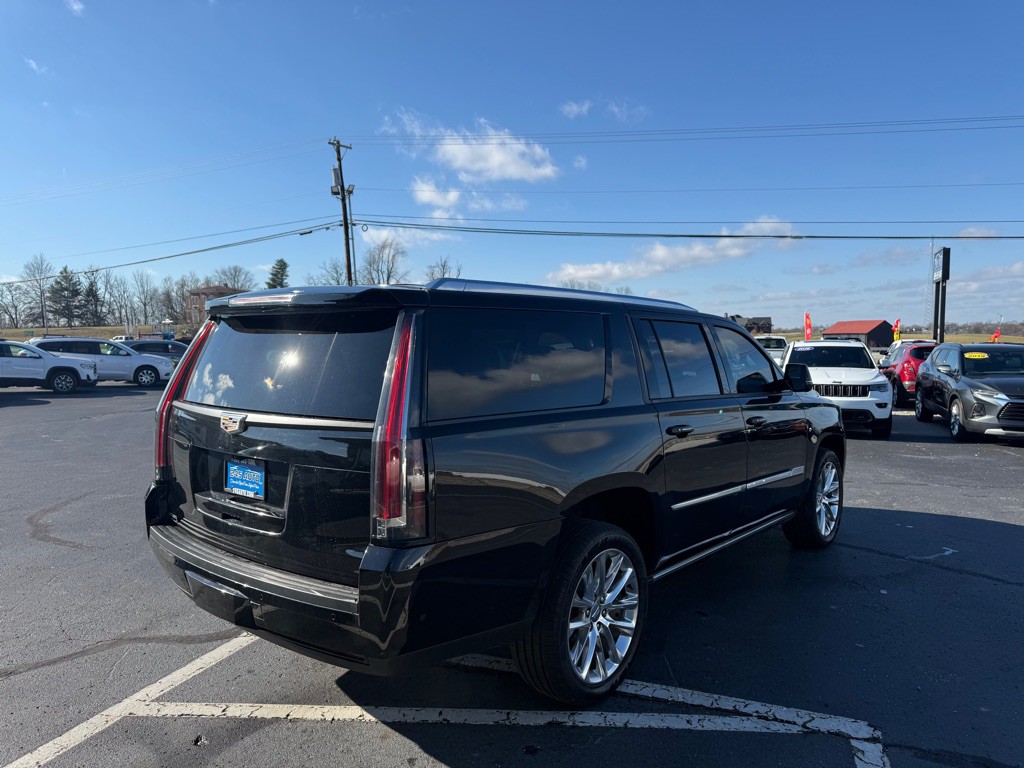 2019 Cadillac Escalade Image 6