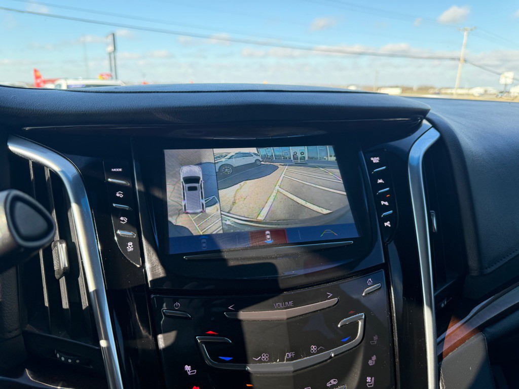 2019 Cadillac Escalade Image 23