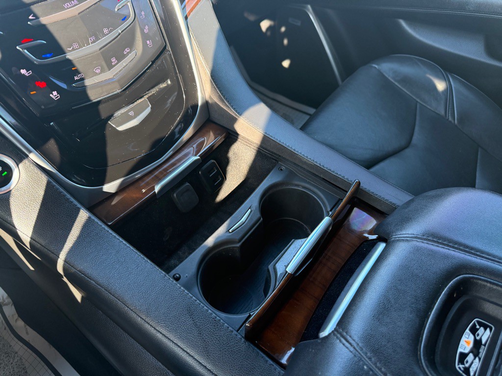 2019 Cadillac Escalade Image 25