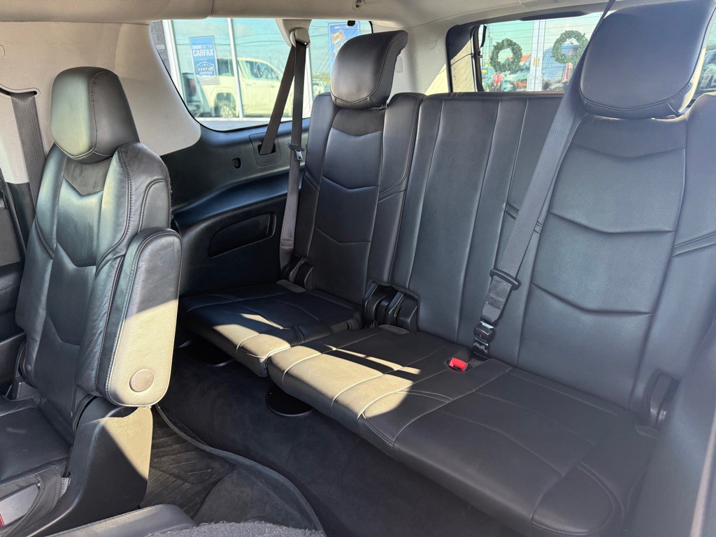 2019 Cadillac Escalade Image 31
