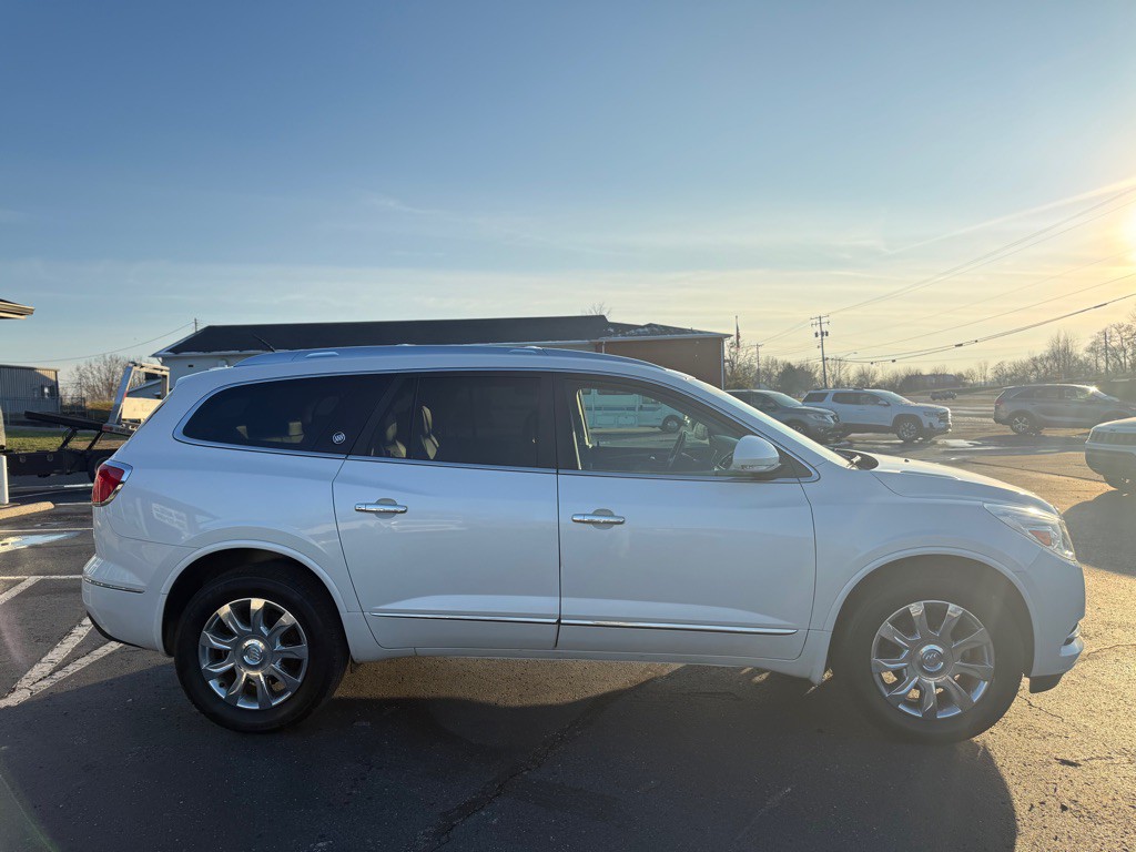 2017 Buick Enclave Image 6