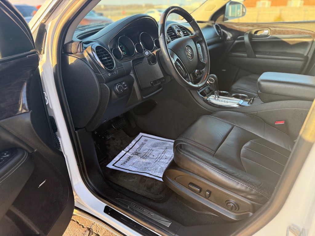 2017 Buick Enclave Image 11