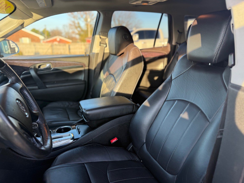 2017 Buick Enclave Image 12