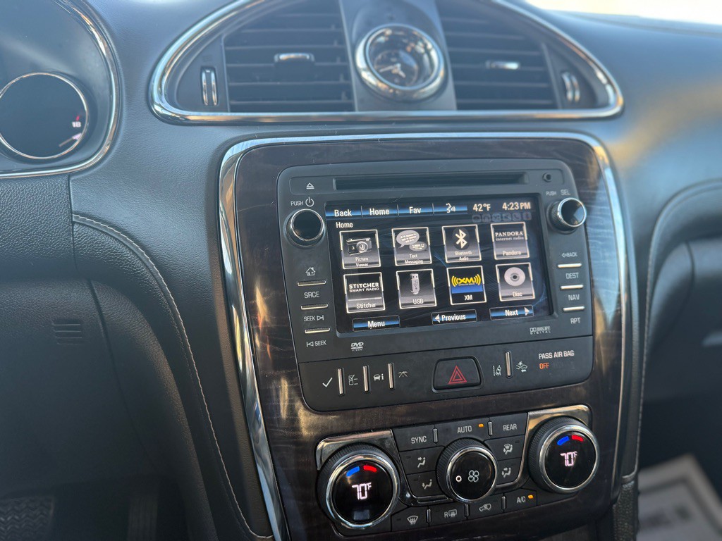 2017 Buick Enclave Image 16