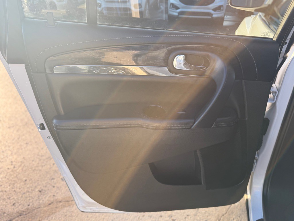 2017 Buick Enclave Image 21