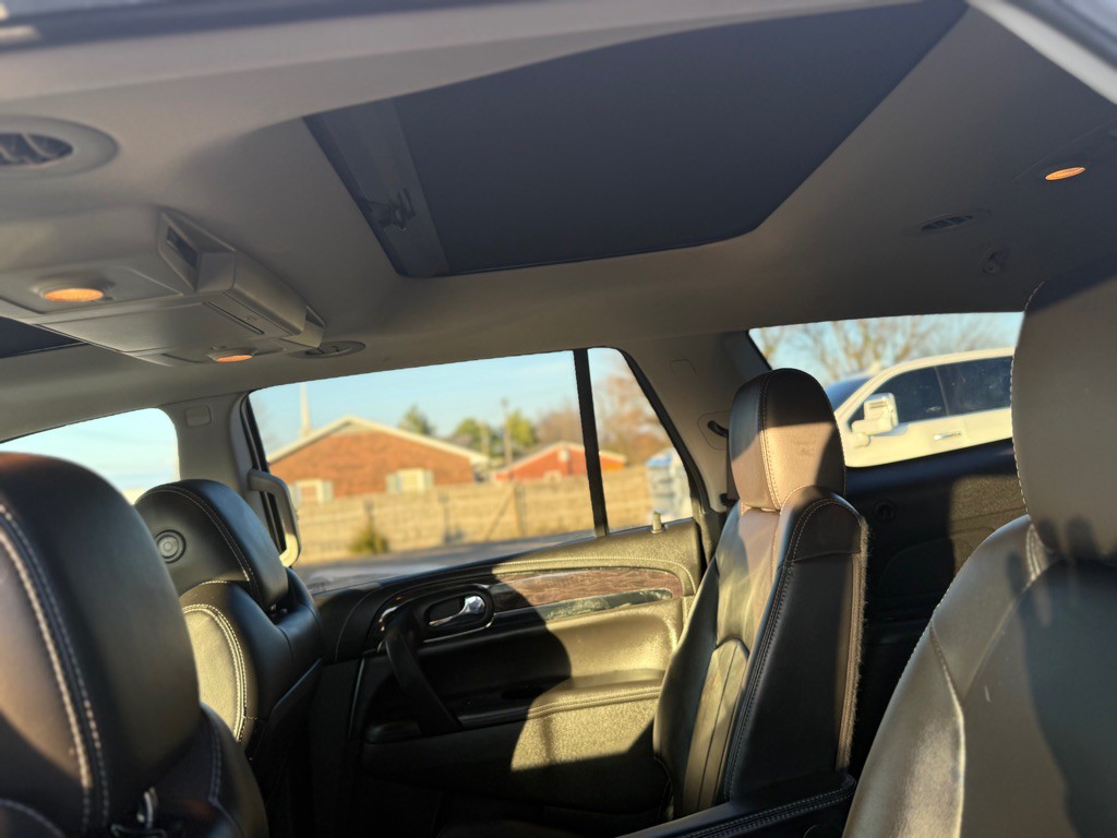 2017 Buick Enclave Image 24