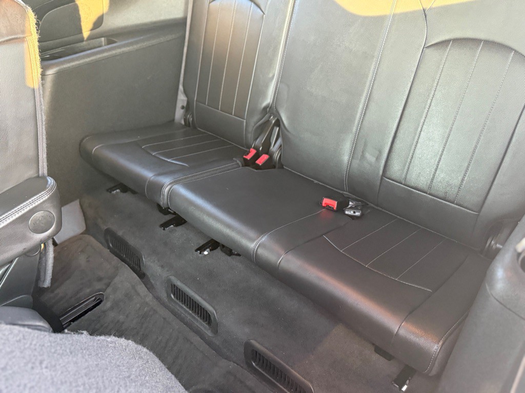 2017 Buick Enclave Image 25