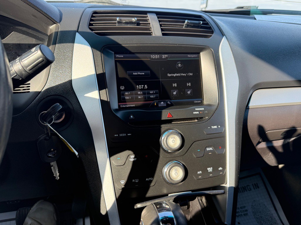 2015 Ford Explorer Image 16