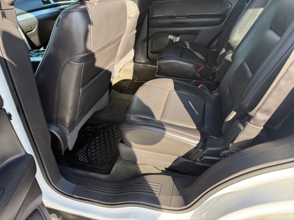 2015 Ford Explorer Image 25