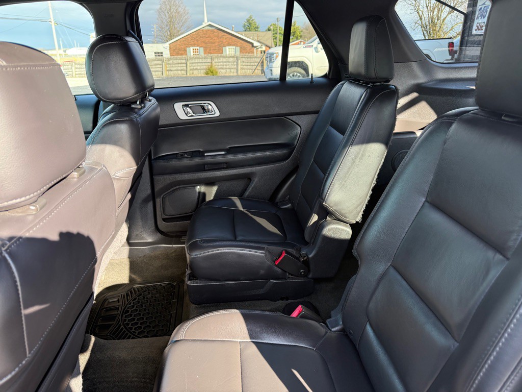 2015 Ford Explorer Image 26