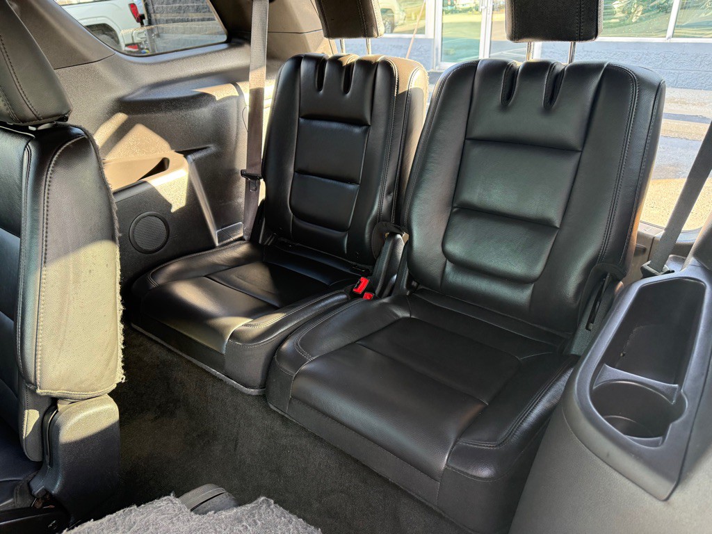 2015 Ford Explorer Image 28
