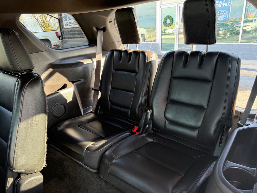 2015 Ford Explorer Image 29